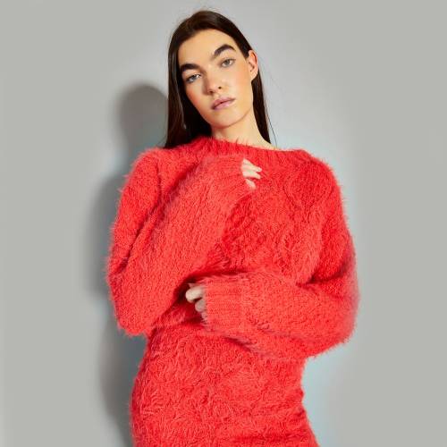 TM0248A AW22 CORAL RED SIDE