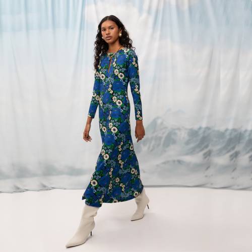 WEARE FW24 0702 Flowers Blue Walk